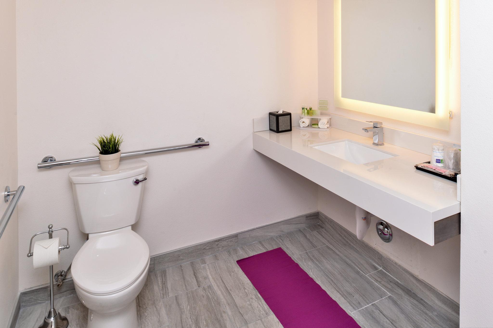 Holiday Inn Express & Suites San Diego - Mission Valley By Ihg Zewnętrze zdjęcie