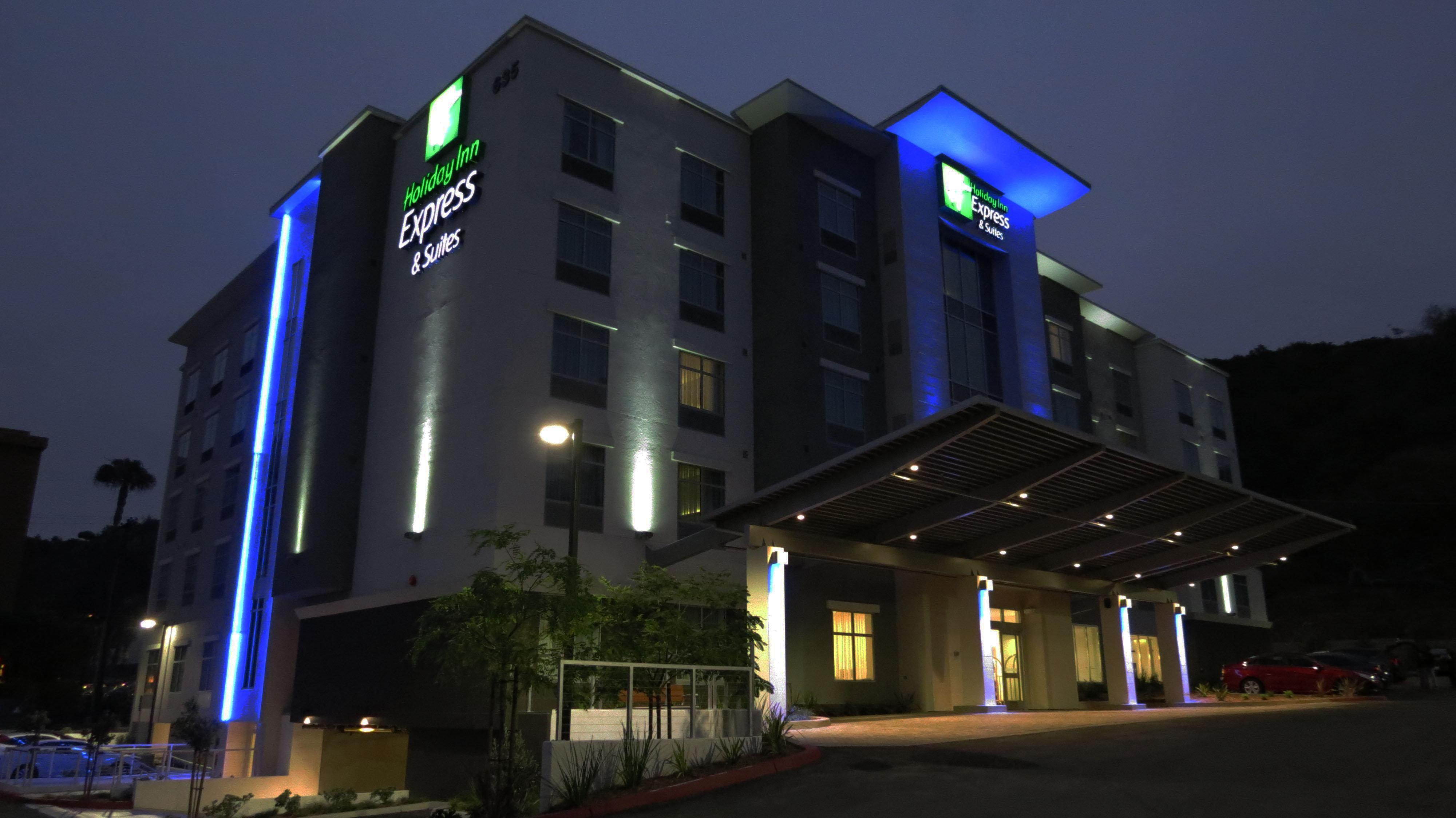 Holiday Inn Express & Suites San Diego - Mission Valley By Ihg Zewnętrze zdjęcie
